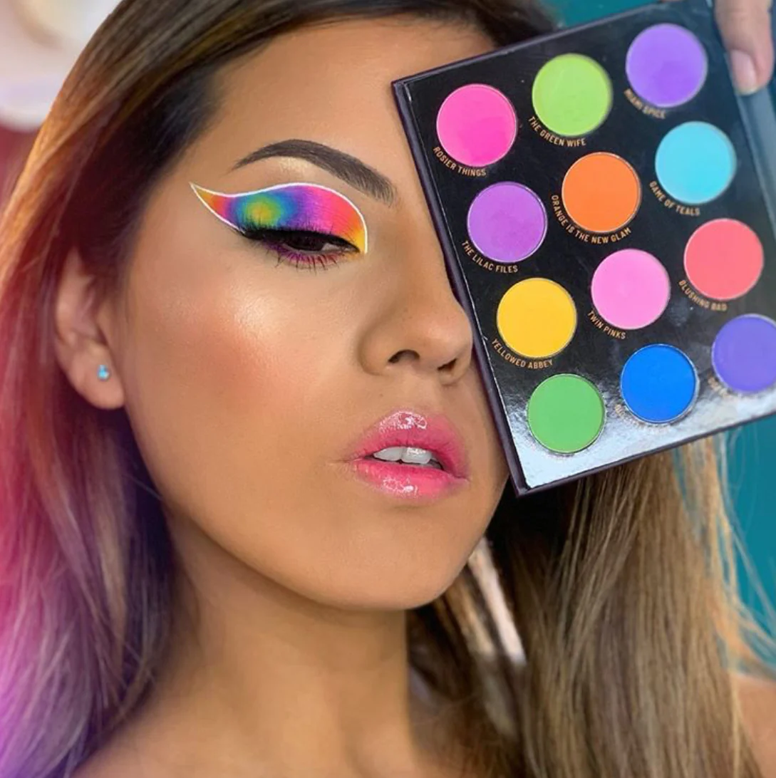 City of Pastel Lights - 12 Pastel Pigment & Eyeshadow Palette - Image 5