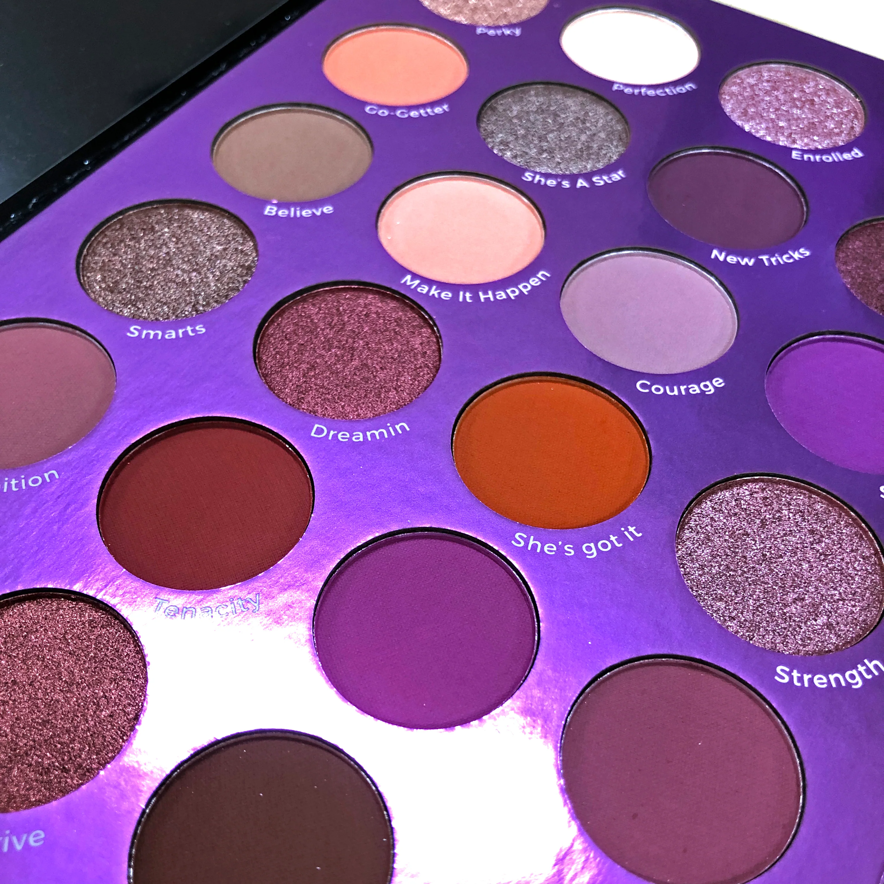 Legally Nude - 24 Eyeshadow Palette - Image 3